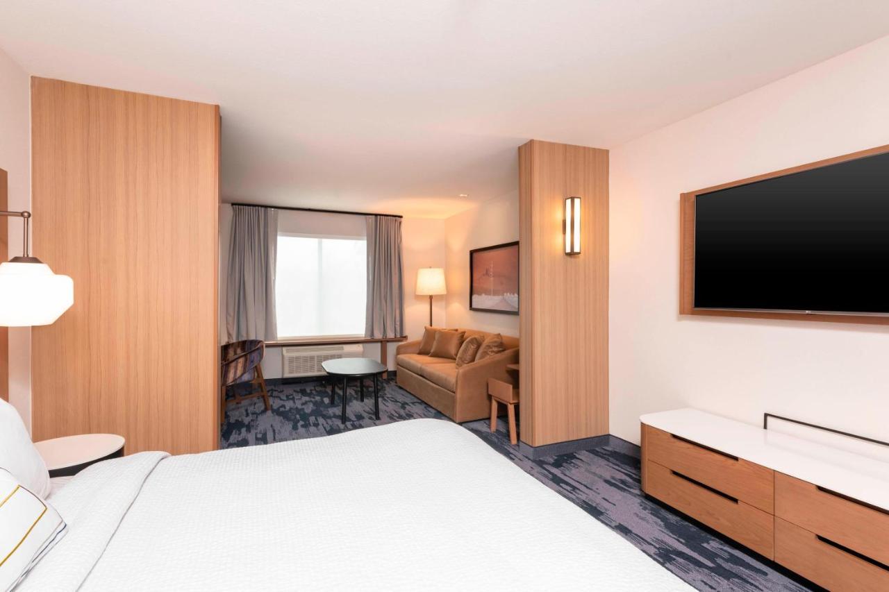 Fairfield Inn & Suites By Marriott Fair Oaks Farms Екстер'єр фото